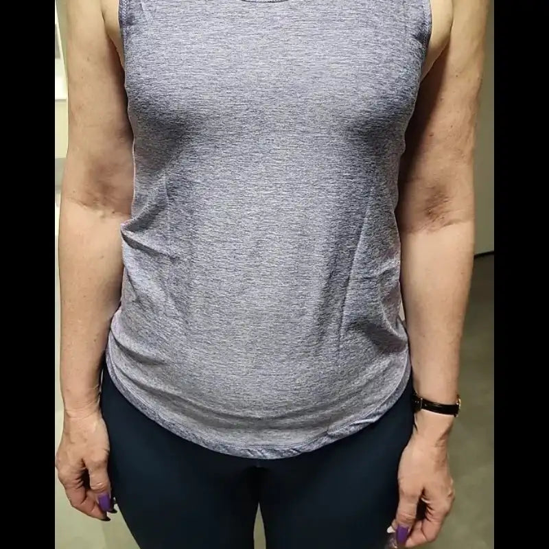 files/avis-client-debardeur-yoga-femme-gris-face.webp