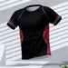 T-shirt running homme UltraRespire™ noir avec motifs rouges, tissu technique respirant et léger, coupe ergonomique, design sportif moderne.