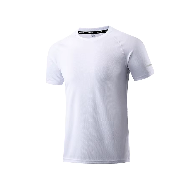 T-shirt sport homme blanc technique en polyester, ultra léger, respirant, séchage rapide