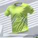 T-shirt running homme UltraRespire™ couleur fluo avec motifs modernes, tissu technique respirant et léger, coupe ergonomique, idéal pour course et entraînement intensif.