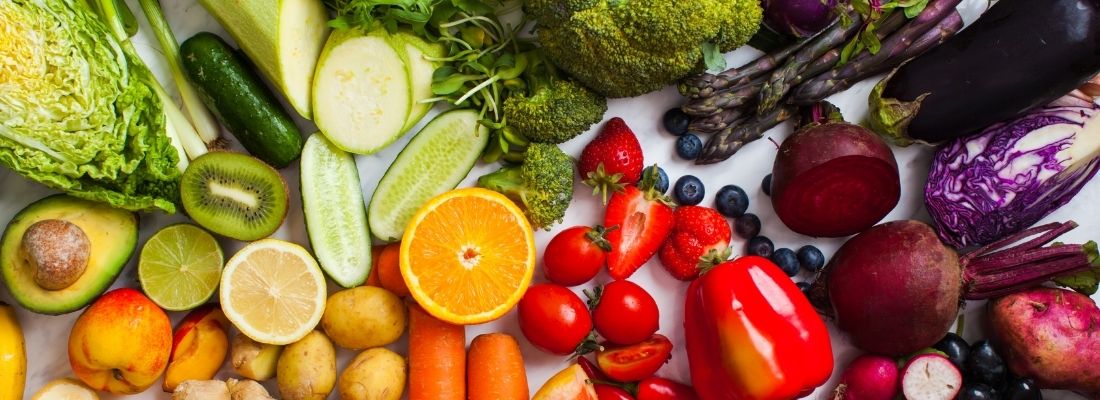 Nutrition du coureur : que manger avant et après l’entraînement (Guide complet &amp; astuces 2025)