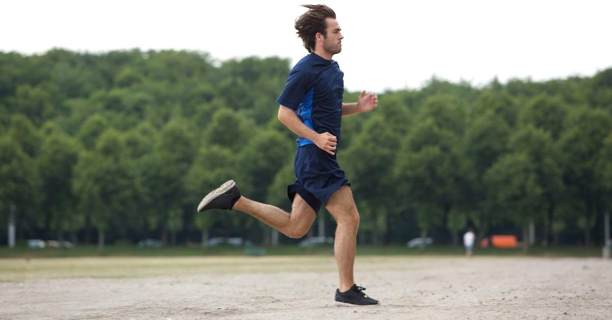 Pourquoi courir moins longtemps peut parfois être plus intelligent ?