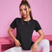 Ce débardeur noir pour femme est idéal pour les activités sportives et les moments de détente. Conçu pour offrir style et confort, il est parfait pour votre garde-robe active.