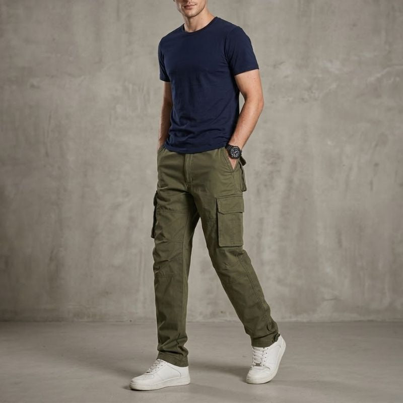 Pantalon cargo homme vert en coton style tactique avec poches latérales, pantalon confortable pour randonnée et style outdoor