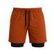 Short de sport homme 2-en-1 coloris brique avec doublure noire, ceinture élastique et cordon noir, parfait pour le running, les séances de musculation et les entraînements outdoor