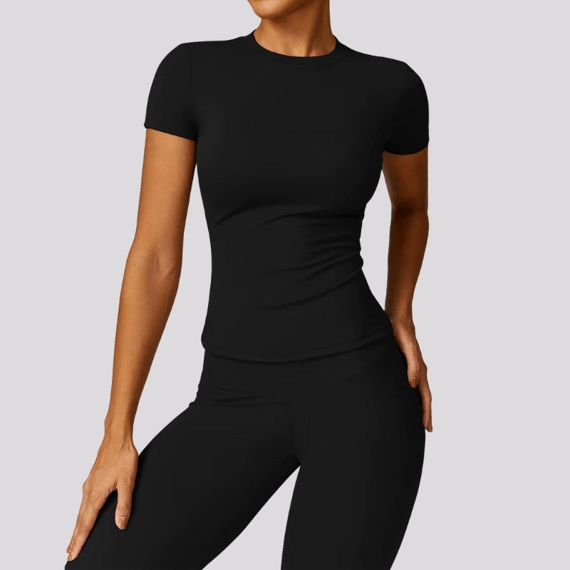 T-shirt fitness femme noir, maintien confortable et liberté de mouvement