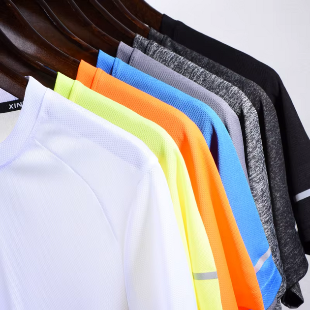 T-shirts de sport homme suspendus – polyester technique, plusieurs couleurs, tissu respirant et séchage rapide, idéal fitness et running