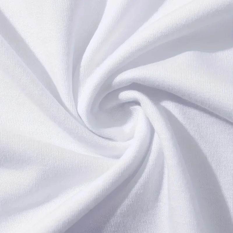  Zoom sur le tissu blanc respirant du tee-shirt femme imprimé Paris La Ville Lumière, matière douce et confortable