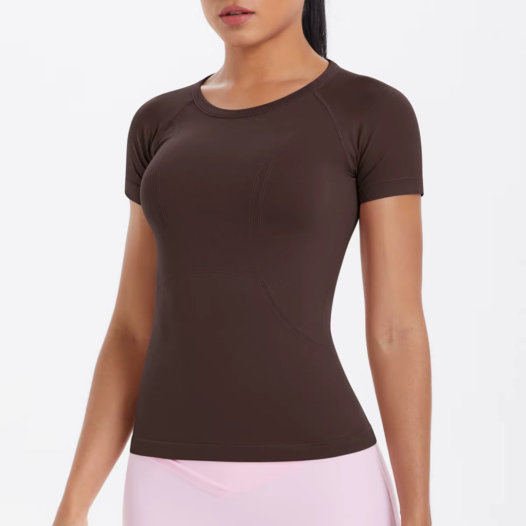 T-shirt sport femme marron respirant, coupe athlétique, idéal running et fitness