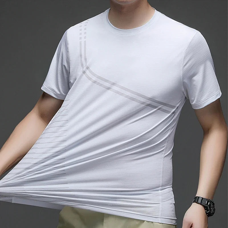 T-shirt sport homme blanc extensible démonstration élasticité tissu respirant