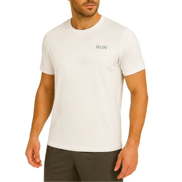 T-shirt sport homme blanc porté – coupe athlétique, respirant, léger – technologie UltraRespire