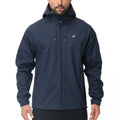 Zoom sur une veste randonnée homme bleu marine avec capuche et poches zippées pour trekking outdoor